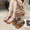 Корейская версия 2025 новые летние сандалии на плоской подошве со шнуровкой женская обувь французский нишевый ретро ремешки римские сандалии