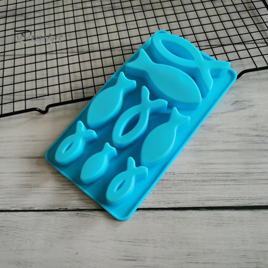 Ice Cube Tray Non Stick Flexible 8 Cavities Animal Fish Shape Chocolate Mold Baking Tool
