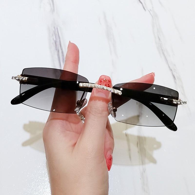 New Lady Small Rimless Square Diamonds Sunglasses Women Brand Fashion Rhinestone Gradient Rectangle Sun Glasses Female Uv400