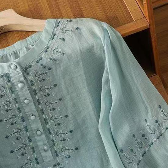 Women Shirt Retro Style Embroidery Flower Pattern Pullover Tops Round Neck 3/4 Sleeve Summer Casual Blouse