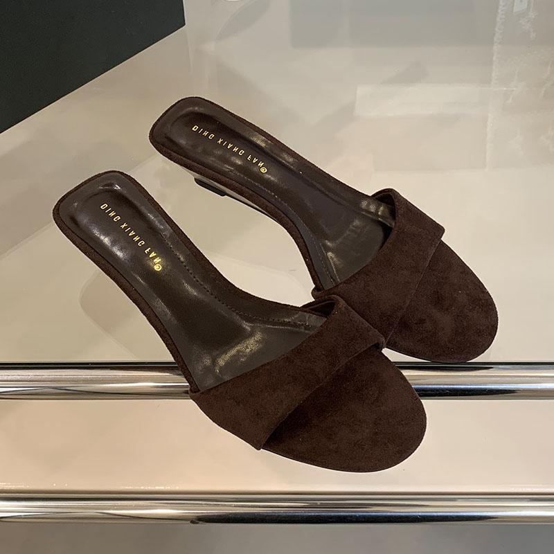 Модные флоковые женские туфли-сабо на танкетке с круглым носком, сандалии, обувь, роскошные женские шлепанцы, обувь, сексуальные женские шлепанцы на каблуке