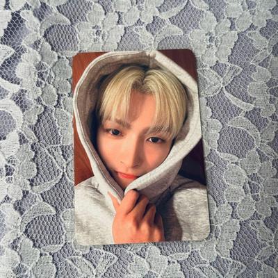 [Б/У] ATEEZ Хонджун Hello Live Коллекционная карточка