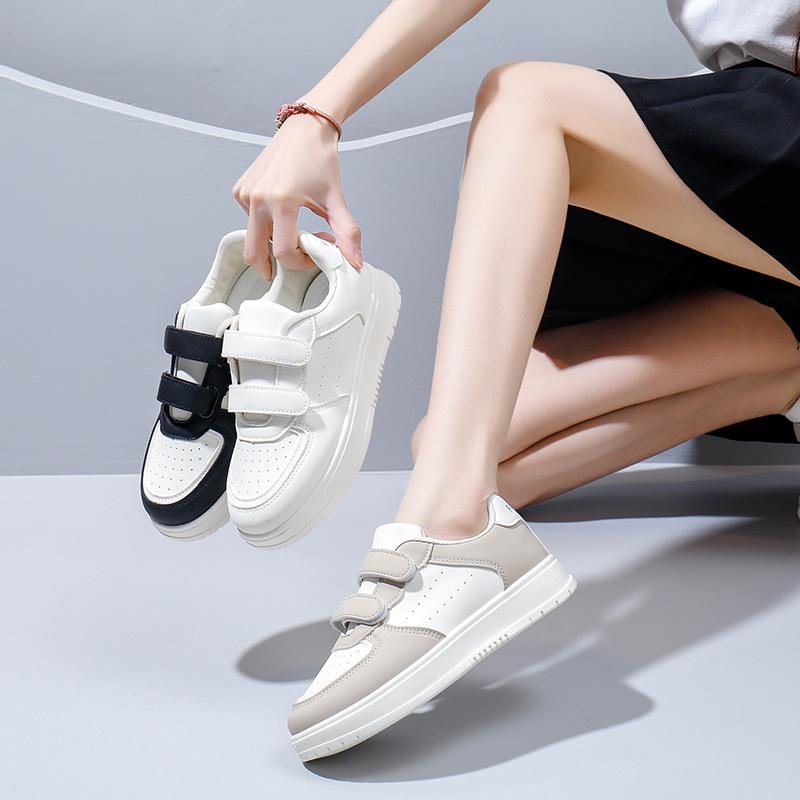 2025 лето маленькие белые туфли новая корейская версия ins студентки кожаная платформа спортивная повседневная обувь для скейтборда уличная съемка HL701