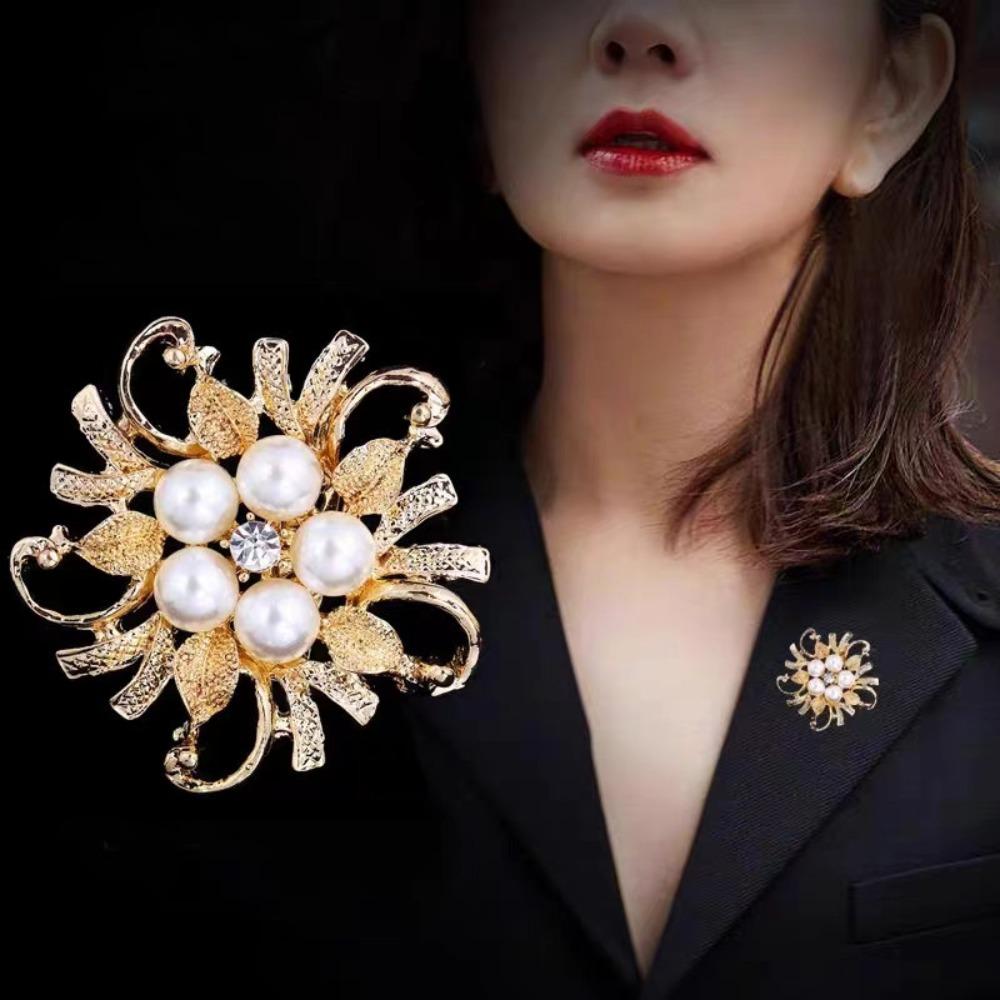 Metal Flower Brooch for Women Versatile Pearl Brooch Jewelry Brooches Party Clothing Accessories