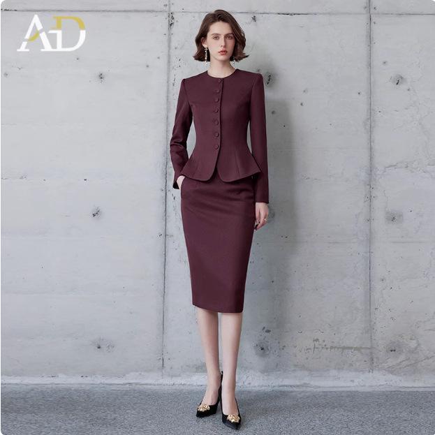 Темно-красное платье с круглым вырезом, приталенное, профессиональная рабочая одежда