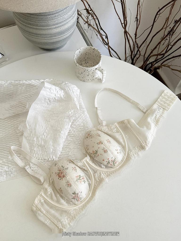 Французское кружево Ультратонкий бюстгальтер без бретелек с ушками кролика: Сексуальное, предотвращающее провисание женское белье с мягкой поддержкой.