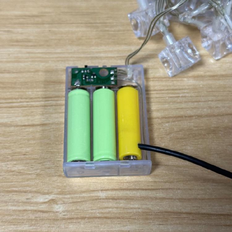 Устранители батарей USB 5V Замена 3x 1.5V LR03 AAA Пустышка Кабель питания