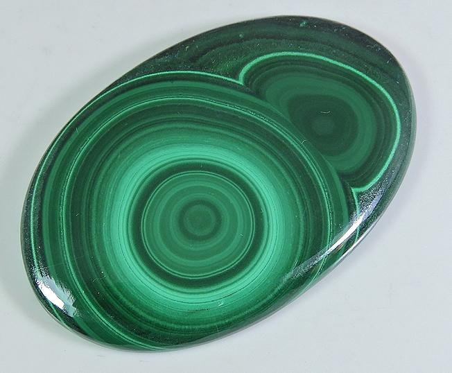 Натуральный фигурный зеленый малахит овальный кабошон россыпью драгоценный камень 33X52X05MM GK-07