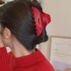 Red Acetate Fan-Shaped Hair Clip for Women, Medium-Sized, Versatile Hairpin for Half-Tied Hairstyles.