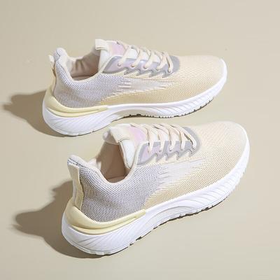 Женские кроссовки 2025 новая летняя дышащая обувь для младшей средней школы амортизация кроссовки вступительный экзамен в старшую школу спорт