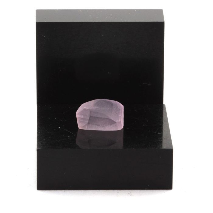 Pierres et Minéraux. Kunzite. 3.66 ct. Konar Province, Afghanistan.