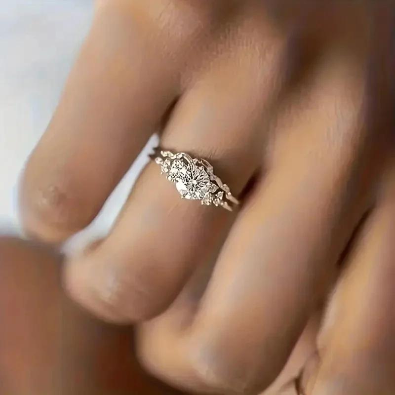 Блестящий набор из 2 колец с сверкающим кубическим цирконием, очаровательный элегантный темперамент, свадебные украшения, шикарные женские аксессуары