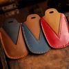 Pure handmade key cover is suitable for Toyota key bag Camry Asian Dragon genuine leather car key bag Crazy Horse leather.