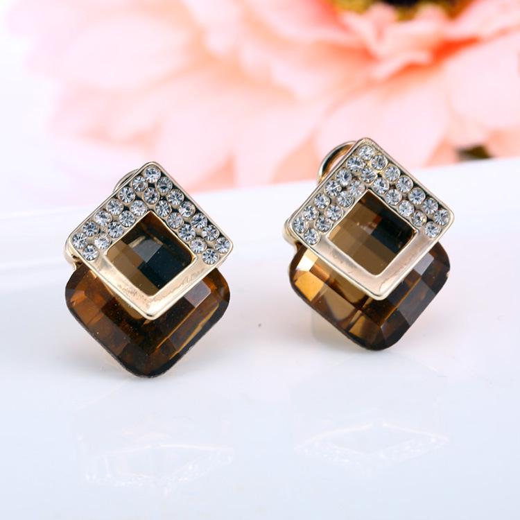 Korean Crystal Rhombus Stud Earrings: Stylish and Versatile Women's Jewelry