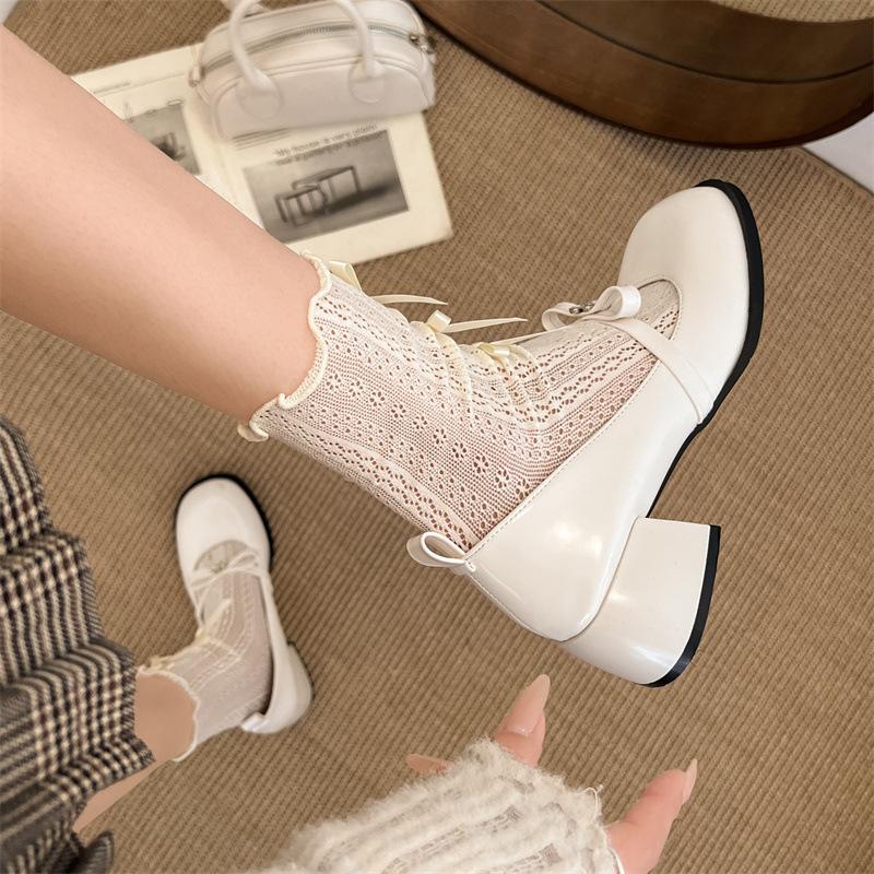 Red Retro Light Mouth Thick Heel Single Shoes Women's 2025 New Spring and Autumn with Skirt Round Head French Mary Jane Small Leather Shoes
