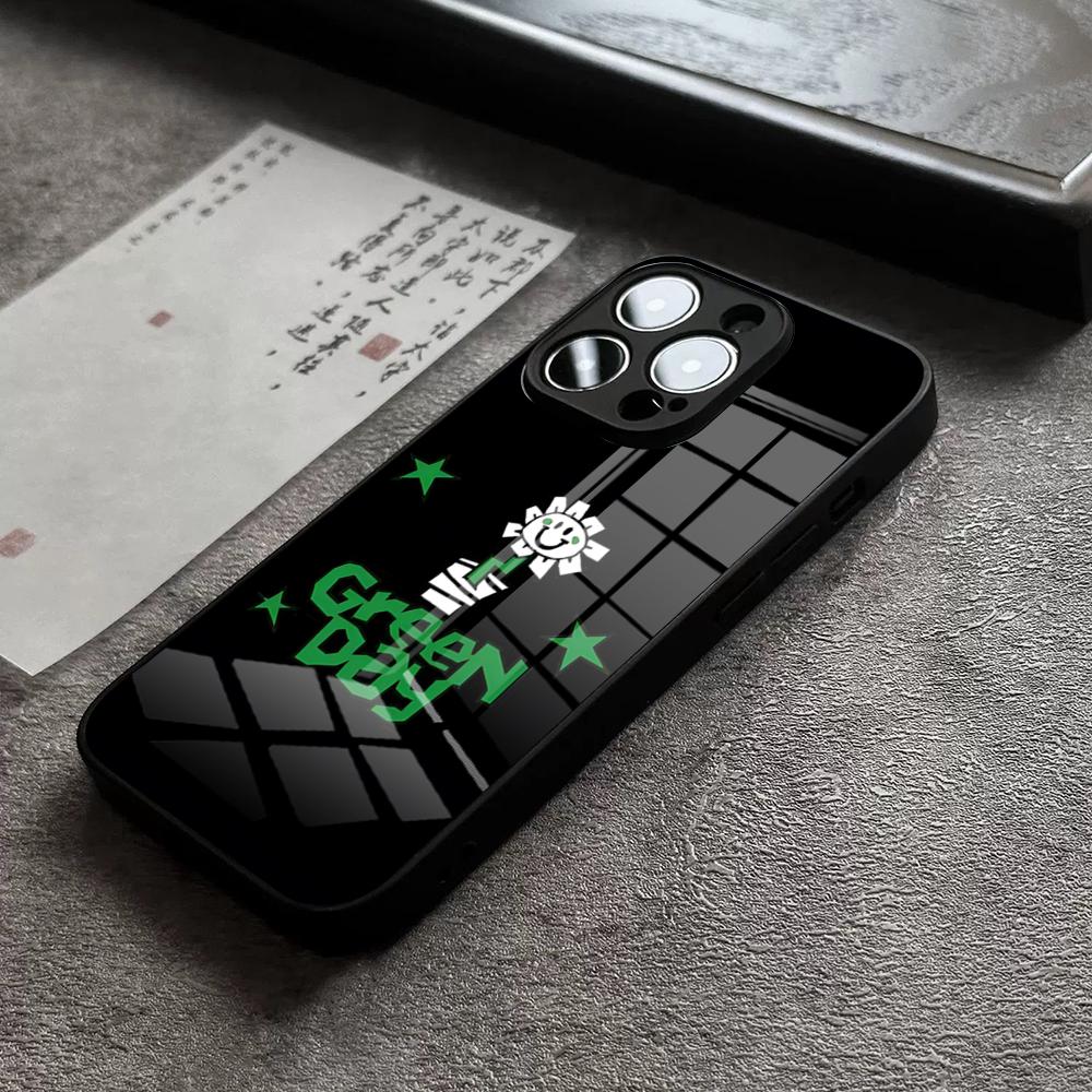 Чехол для телефона с изображением группы Green Day для 17 Pro Max IPhone 16 Pro 15 12 11 13 Mini X XR XS 14 Plus SE Стеклянная крышка
