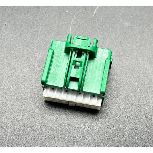 for Mazda car for BOSE power amplifier plug connector 2X8 16PIN