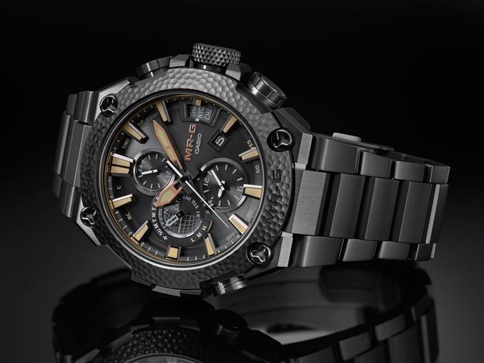 Casio Мужские кварцевые часы с водозащитой 200M и ударопрочностью MRG-G2000HB-1A