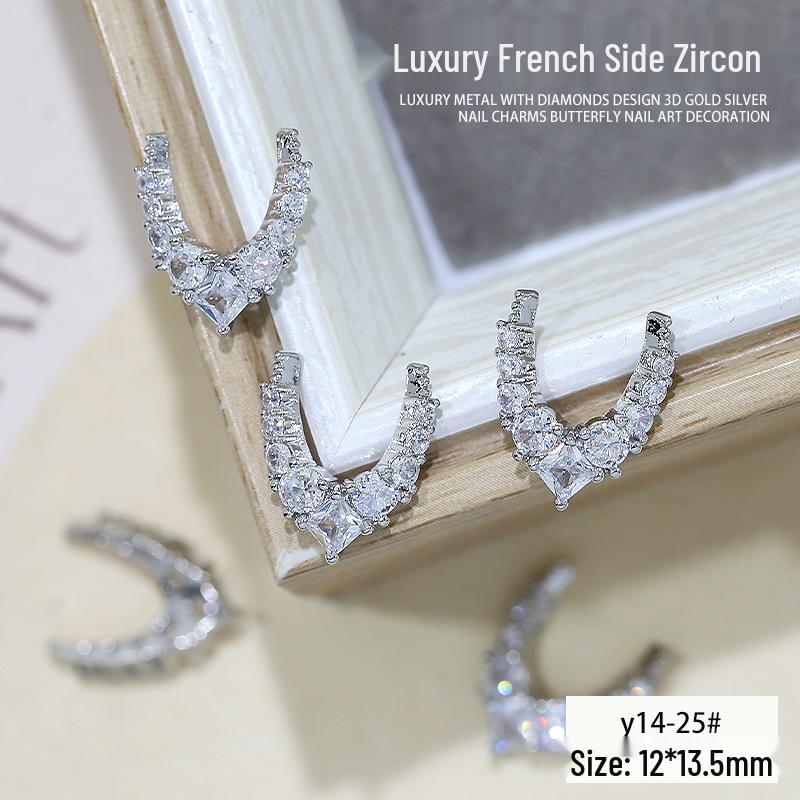 Elegant 3D French Crescent Zircon Nail Art with Star Design