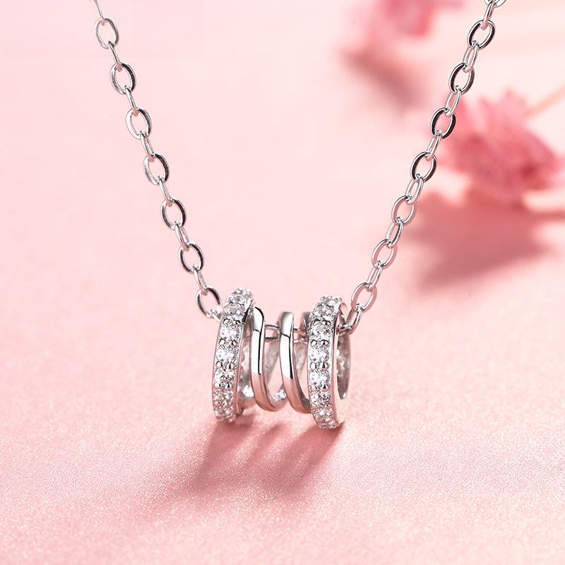 Инкрустированное ожерелье на тонкой цепочке, женское, дизайн в нишевом стиле, легкая роскошь, кулон, трендовое украшение