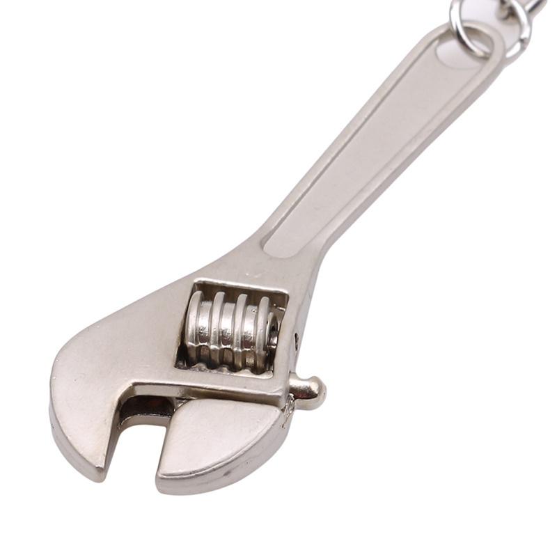 Портативный автомобильный брелок в форме гаечного ключа, имитация гаечного ключа, кольца, подарок на день рождения, автоаксессуары