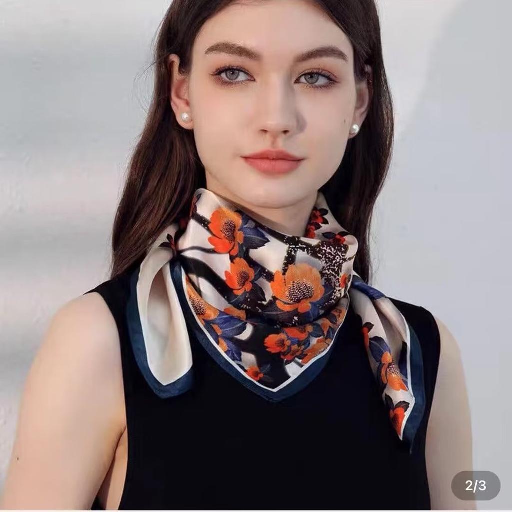 Silk Small Square Scarf: Women's Autumn Lightweight Neck Protection Fashionable Scarf High-end & Versatile Neck Warmer