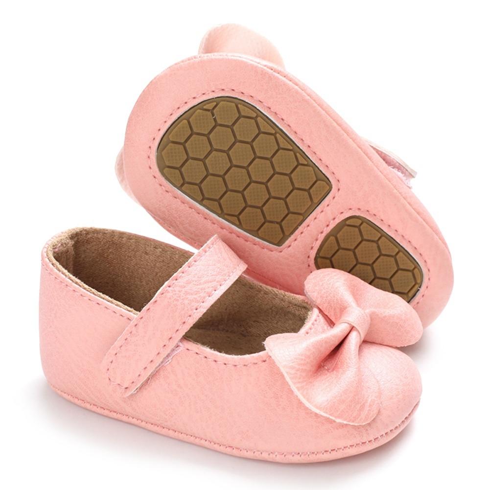 Обувь из искусственной кожи с бантом для маленьких девочек, кожаная нескользящая обувь на мягкой подошве, свадебные туфли принцессы для первых ходунков, 0–18 месяцев
