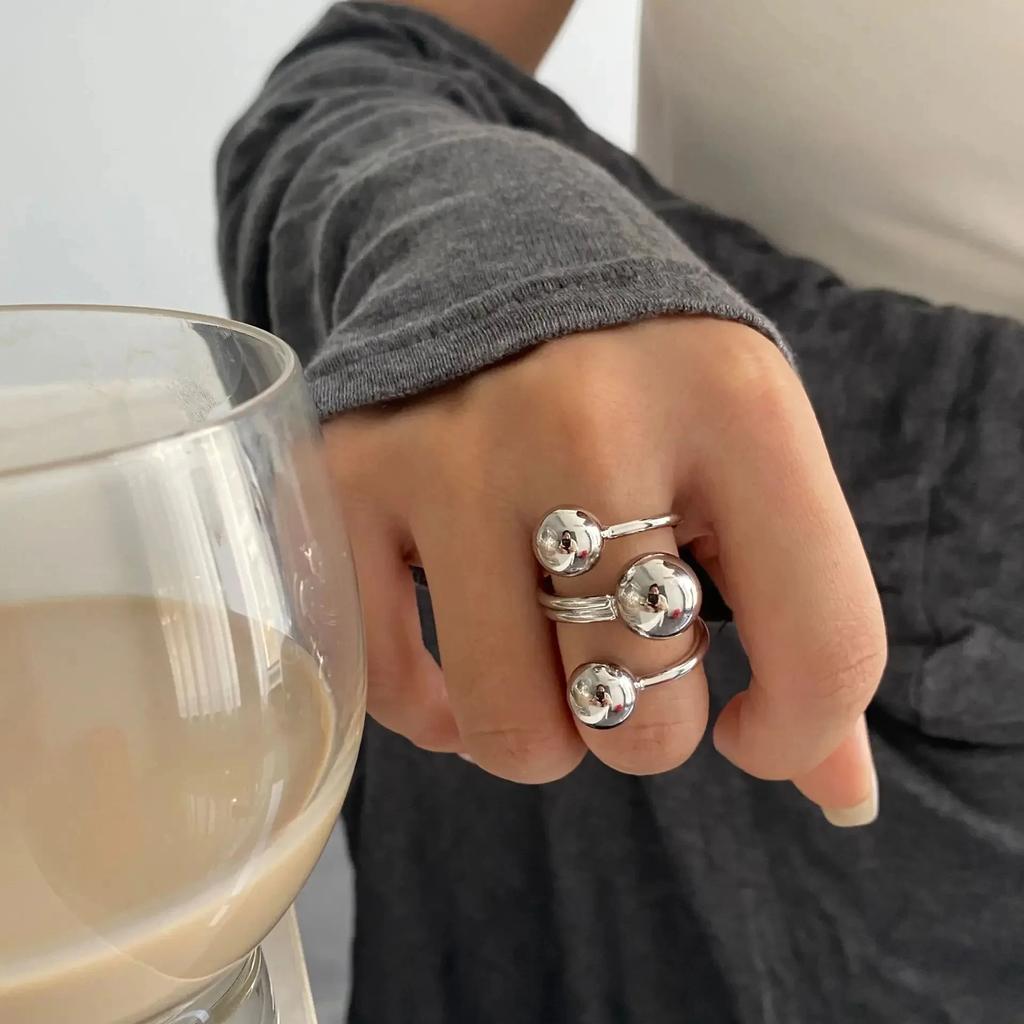 Sexy Big Red Lip Shape Lip Piercing Y2K Finger Ring Geometric Sexy Versatile Jewelry Rings for Women Unique Punk Party Gift