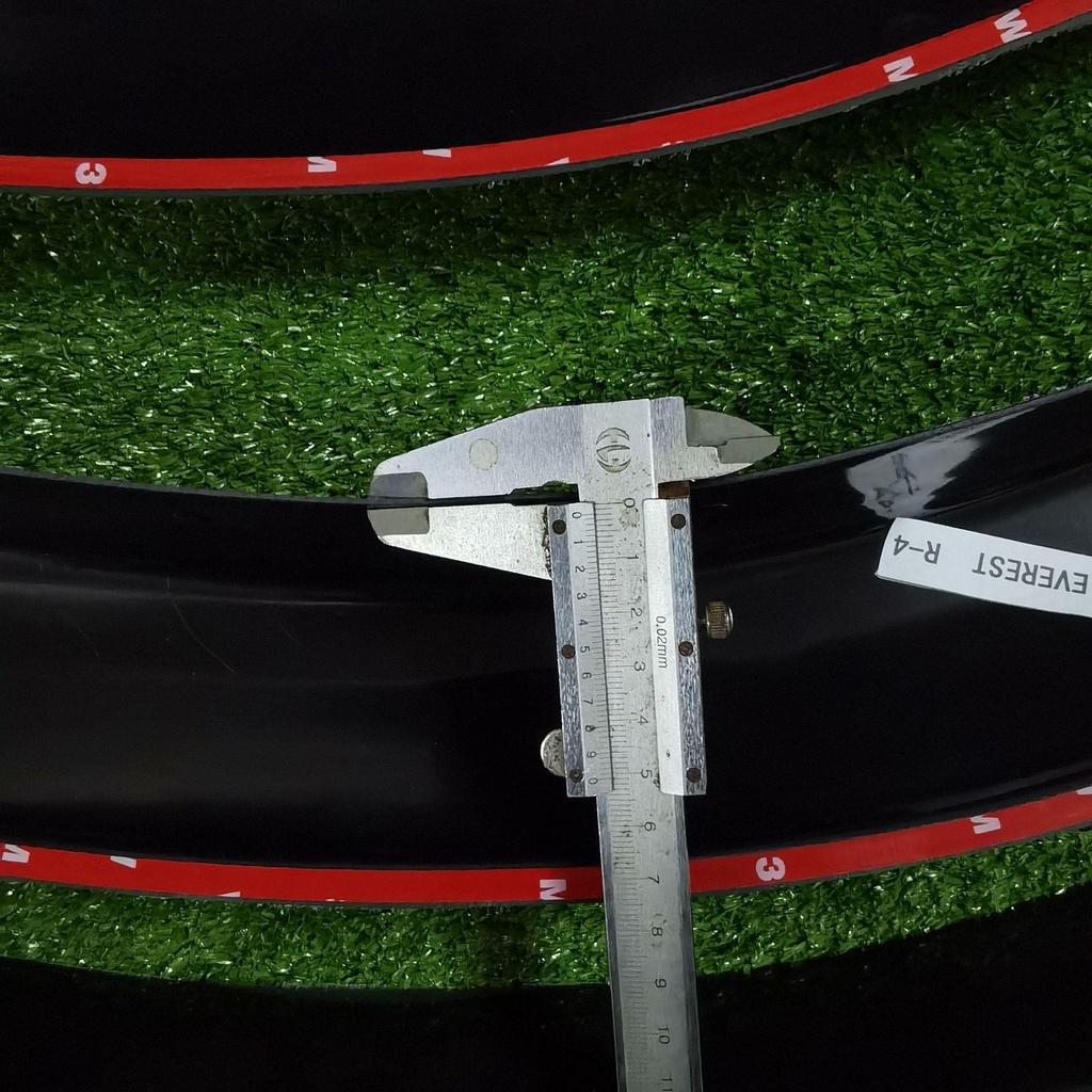 EVEREST Endeavour 15-21 Narrow Wheel Arch Anti-Collision & Anti-Rub Strip