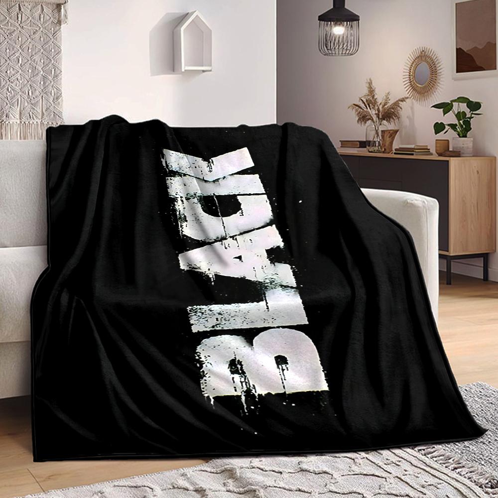 1Pc Black Horizon Mystery Flannel Blanket, Soft And Comfortable, Casual Warm, Camping Travel, Christmas, Halloween Xmas Gift Y1789