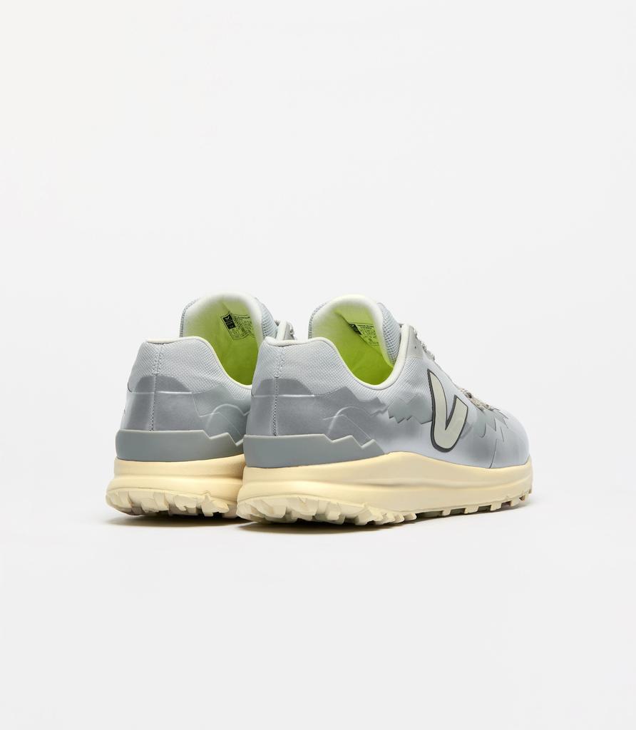 Sneakersy dziecięce VEJA FT2320588A srebrny (FT2320588A)