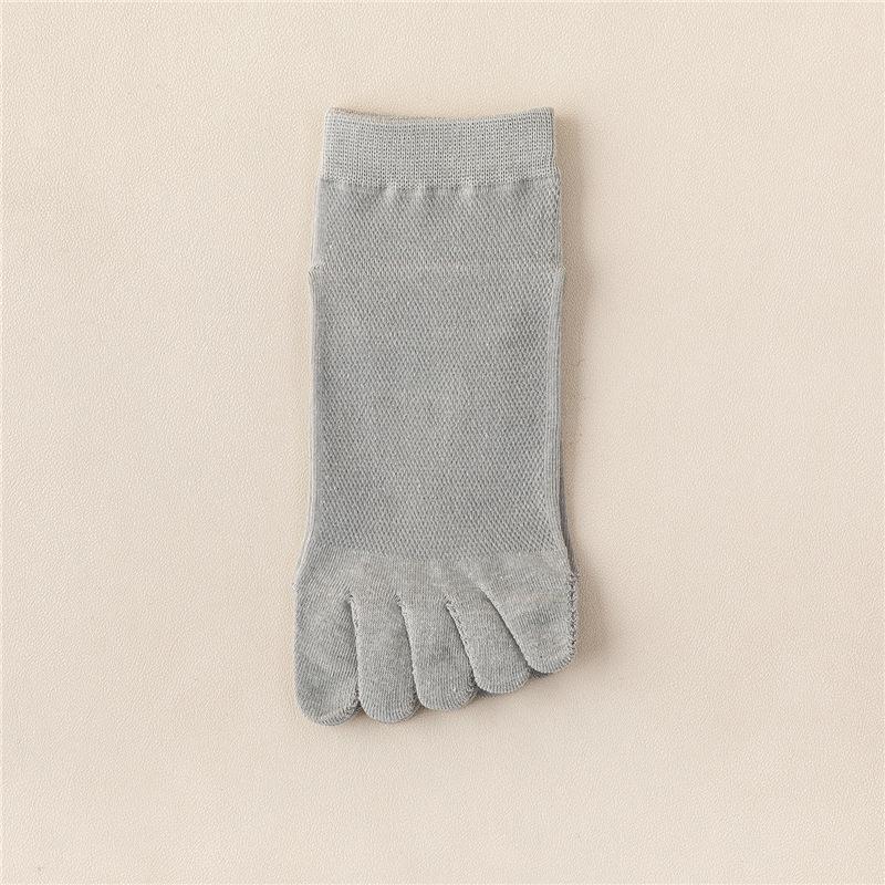 Women's Combed Cotton Five-Finger Socks, Breathable Mesh, Split Toe, Sports, Moisture-Wicking, Japanese Style, Mid-Tube for Summer & Autumn.