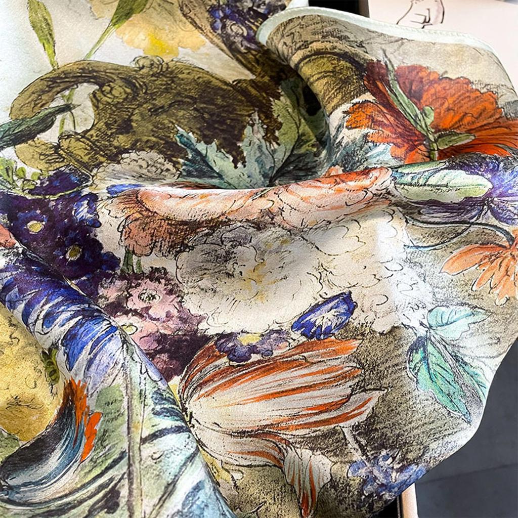 Retro Printed Spring And Summer Fashion Silk Silk Small Square Scarf Scarf Shawl High-end Women's Scarf