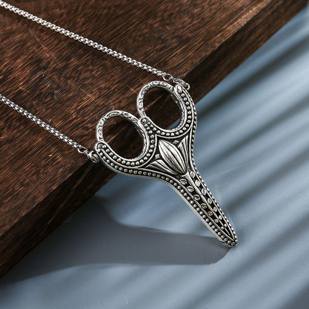 Vintage Tailor Scissors With Cover Hanging Chains Embroidery Thread Sewing Scissors For Needlework Fabric Cutting Shears