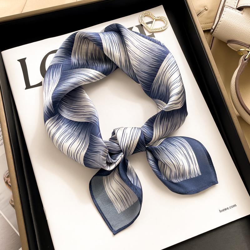 1pcs 70cm Line Plaid Silk Scarf for Women Simulated Silk Simple and Fresh Headwear Bags Clothing Versatile Square Scarf