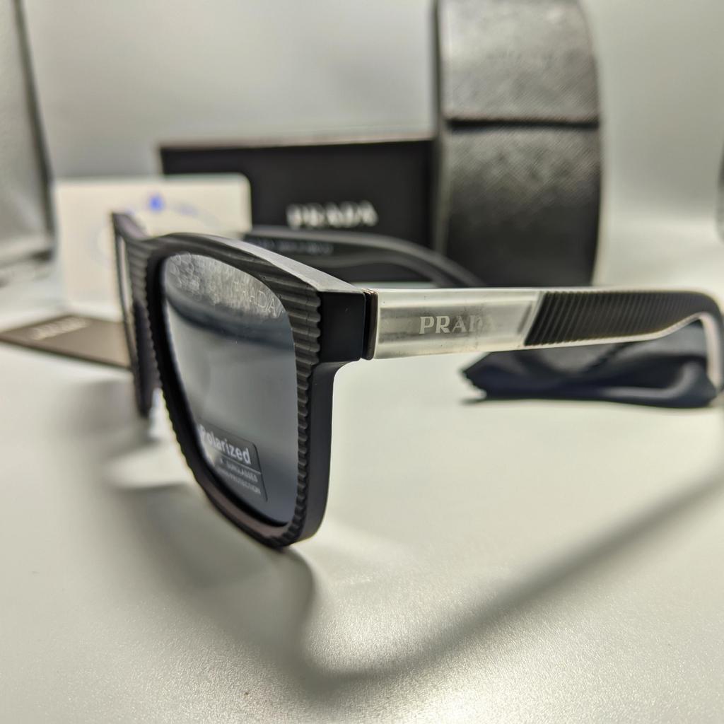 Солнцезащитные очки Prada Поляризованные Черные CEUV-NUTRITION Модель P8287