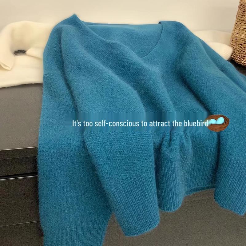 Женский корейский трикотажный свитер с V-образным вырезом синего цвета - мягкий пуловер свободного кроя для осени/зимы.