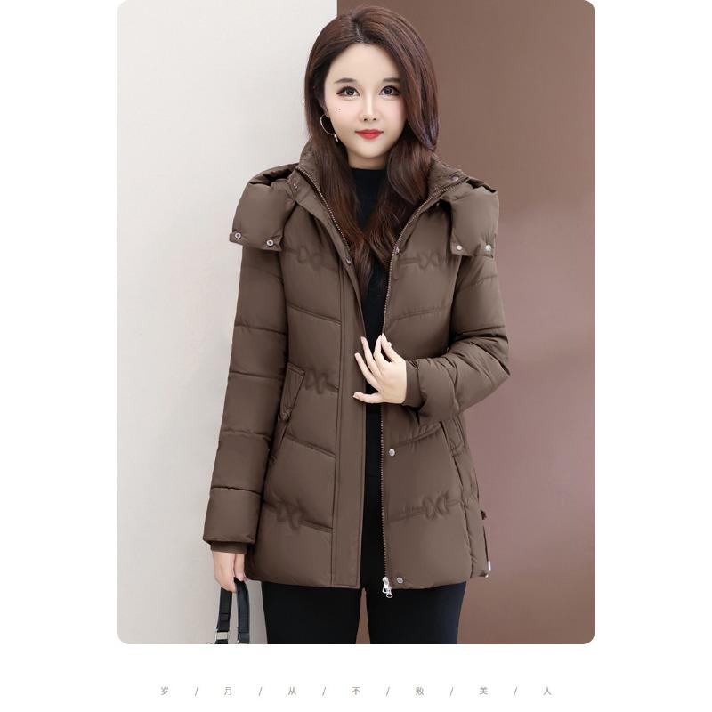 Women Short Hooded Thick Padded Coat Winter Casual Wear