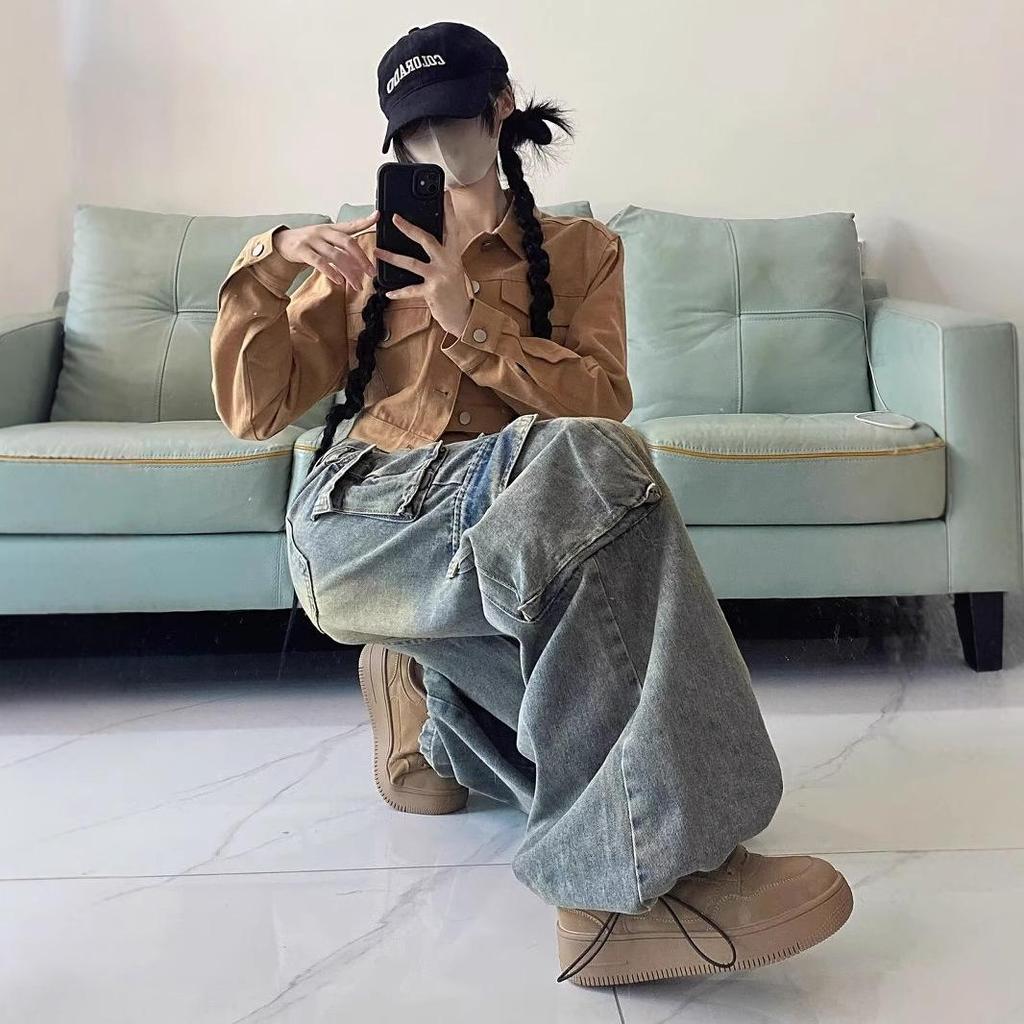 Plus Size Women's Retro Wide-Leg Jeans with Multi-Pocket Design