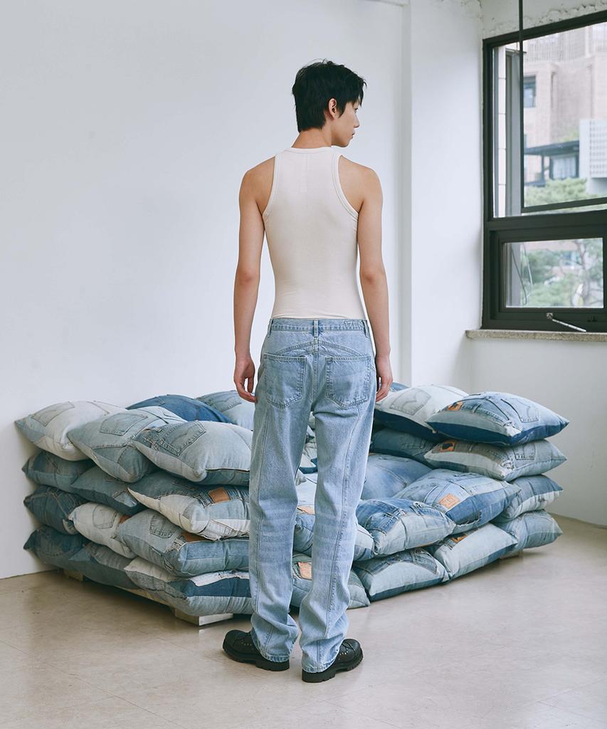 Sebeuntinendeu M 005 A Round Jeans