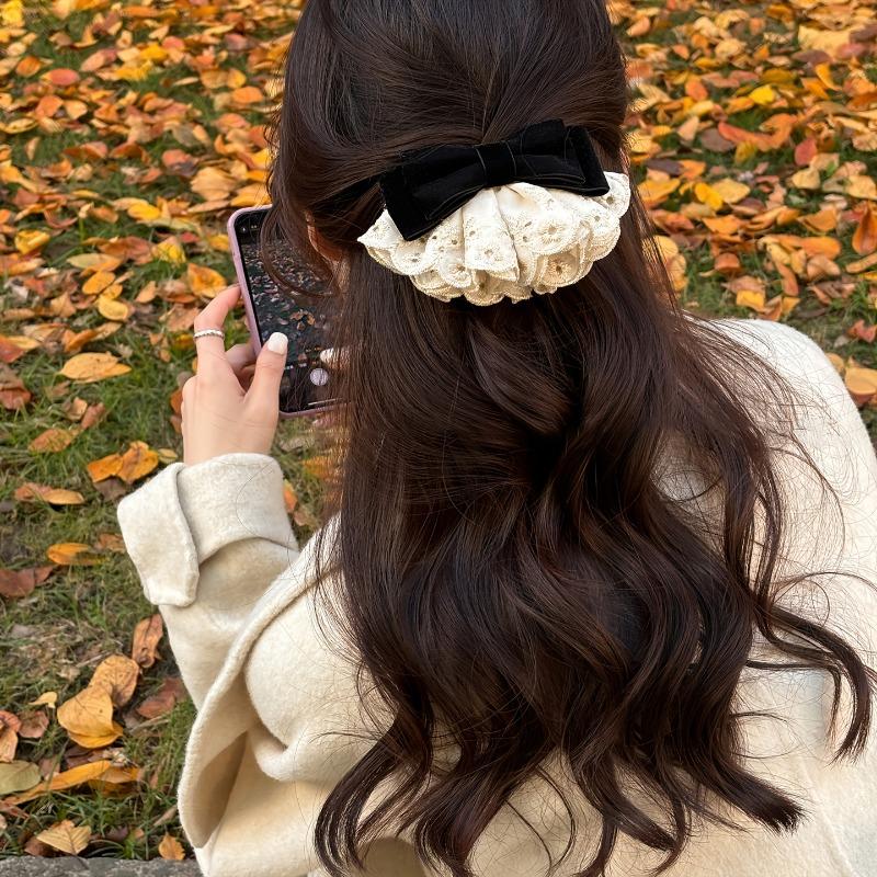 1PC Korean Wave sweet and fashionable spring hairpin, designed with exquisite lace and tassel, with a semi-tied ponytail shape, cute velvet hairpin