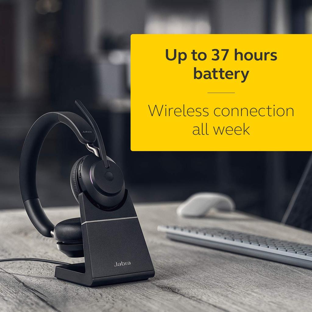 Jabra Evolve2 65 UC Stereo USB-A Подставка Черный Бинауральная Беспроводная Гарнитура с 37-часовым временем работы от аккумулятора, Специализированная Зарядная Подставка и 2-летняя Гарантия