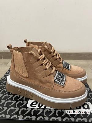 Ботинки кэжуал 6006 36 Бежевые замша