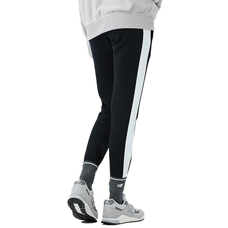 New Balance Повседневные брюки унисекс черные AWP93580-BK
