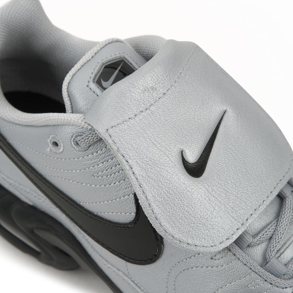Nike Air Max Plus Tiempo Wolf Grey мужские кроссовки черный металлик-серебристый HM6850-001