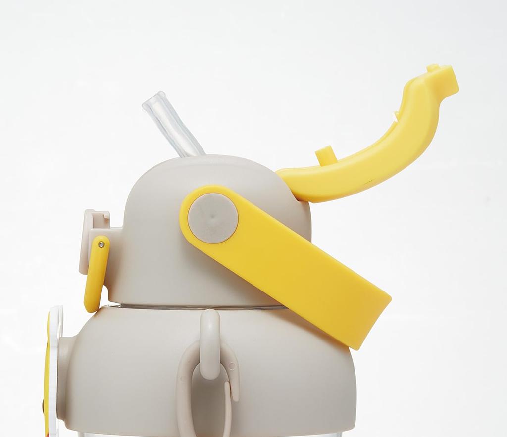 Бутылка для воды Disney Винни-Пух для скейтера с резиновой крышкой и плечевым ремнем, Фигурка, Поильник, 650 мл, Открывается одним нажатием, Функциональная, Ручка, (PRMC7ST-A)