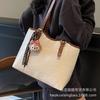 Высококлассная контрастная сумка большой вместимости женская 2025 новая модная дорожная на плечо сумка-тоут для студенток