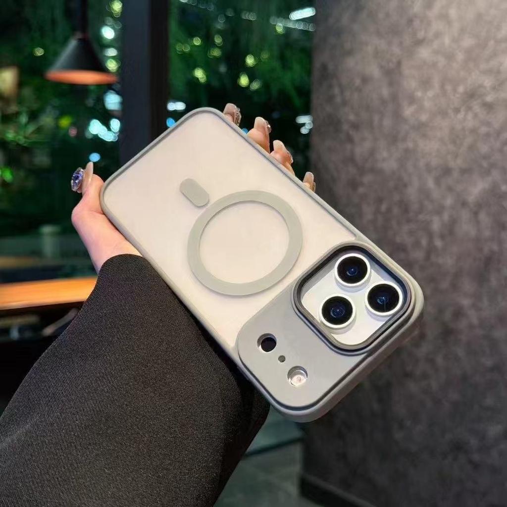 iPhone17 Soft Touch Magnetic Case: Skin Feel, Drop-Proof, Anti-Fingerprint Protective Shell for 16 Pro Max