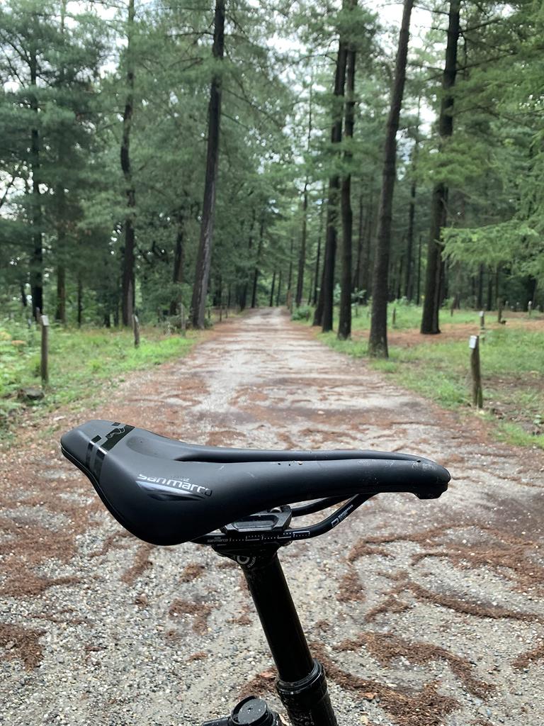 selle sanmarco Велосипедное седло GND короткое Dynamic Narrow 322MN401