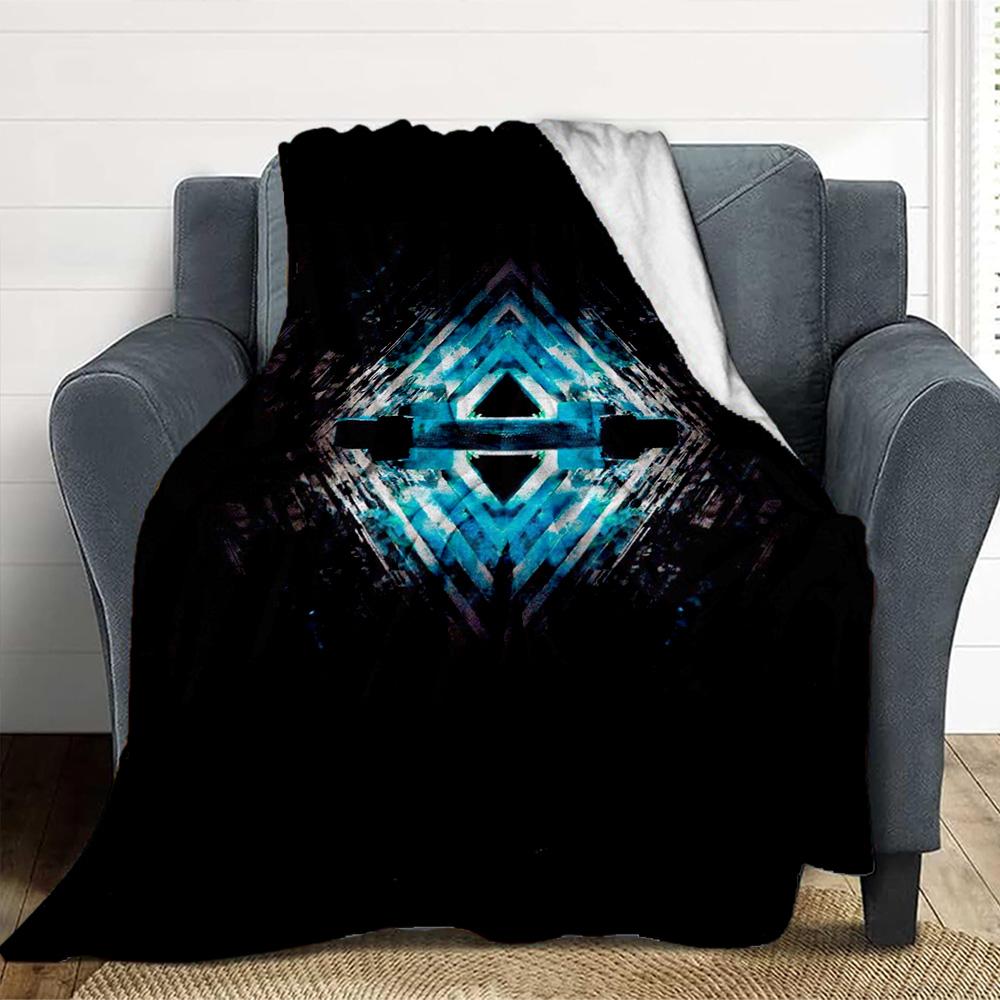 Light Triangle Flannel Blanket Throw Blanket Soft Warm Sofa Bed Camping Car home Decor Unique Christmas Gift C93019